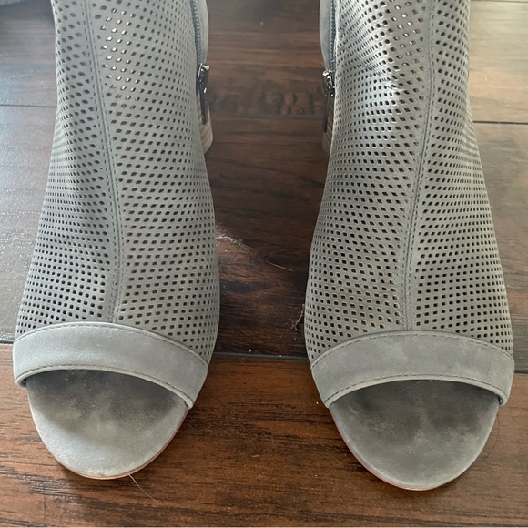 Vince Camuto gray open toed heeled booties - Picture 7 of 7